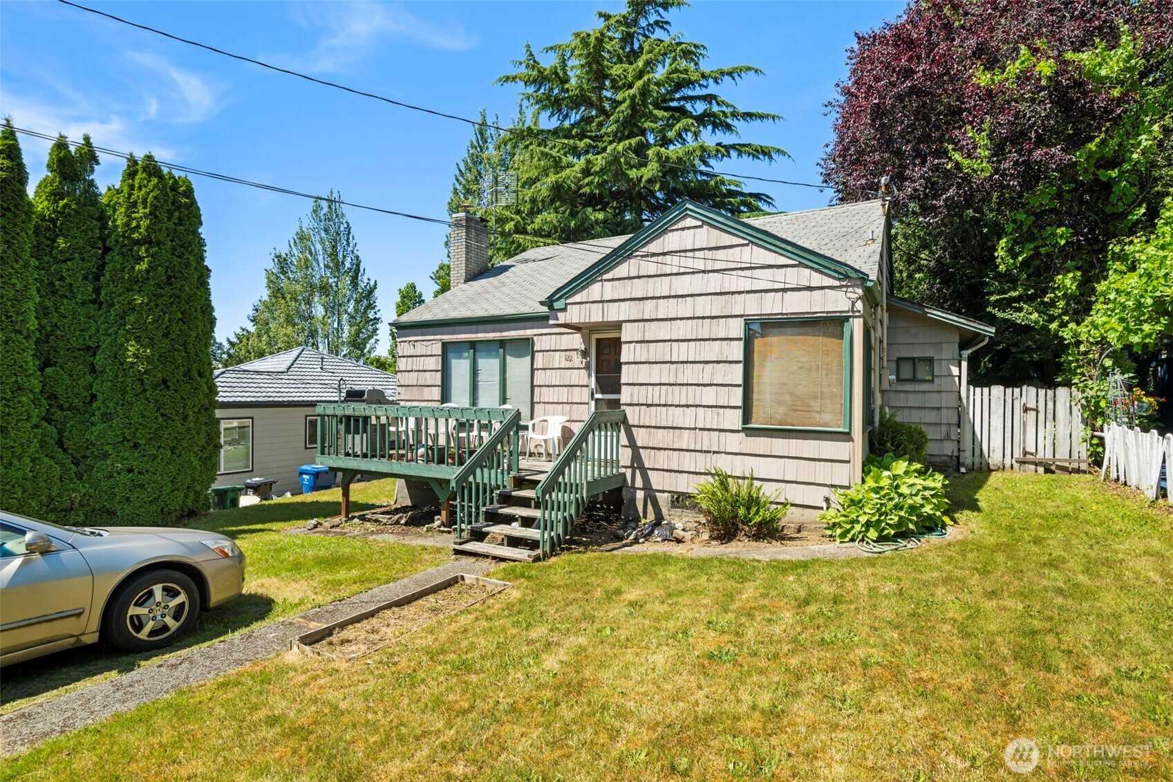122 NW 103rd Street Seattle Washington United States, for Sale, residential, Sibhat Petros, Best Choice Realty