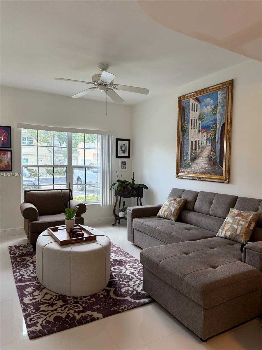 16619 Hemingway Dr Weston Florida United States, for Rent, residential, Radmila Mandel, Florida Sky Realty Group