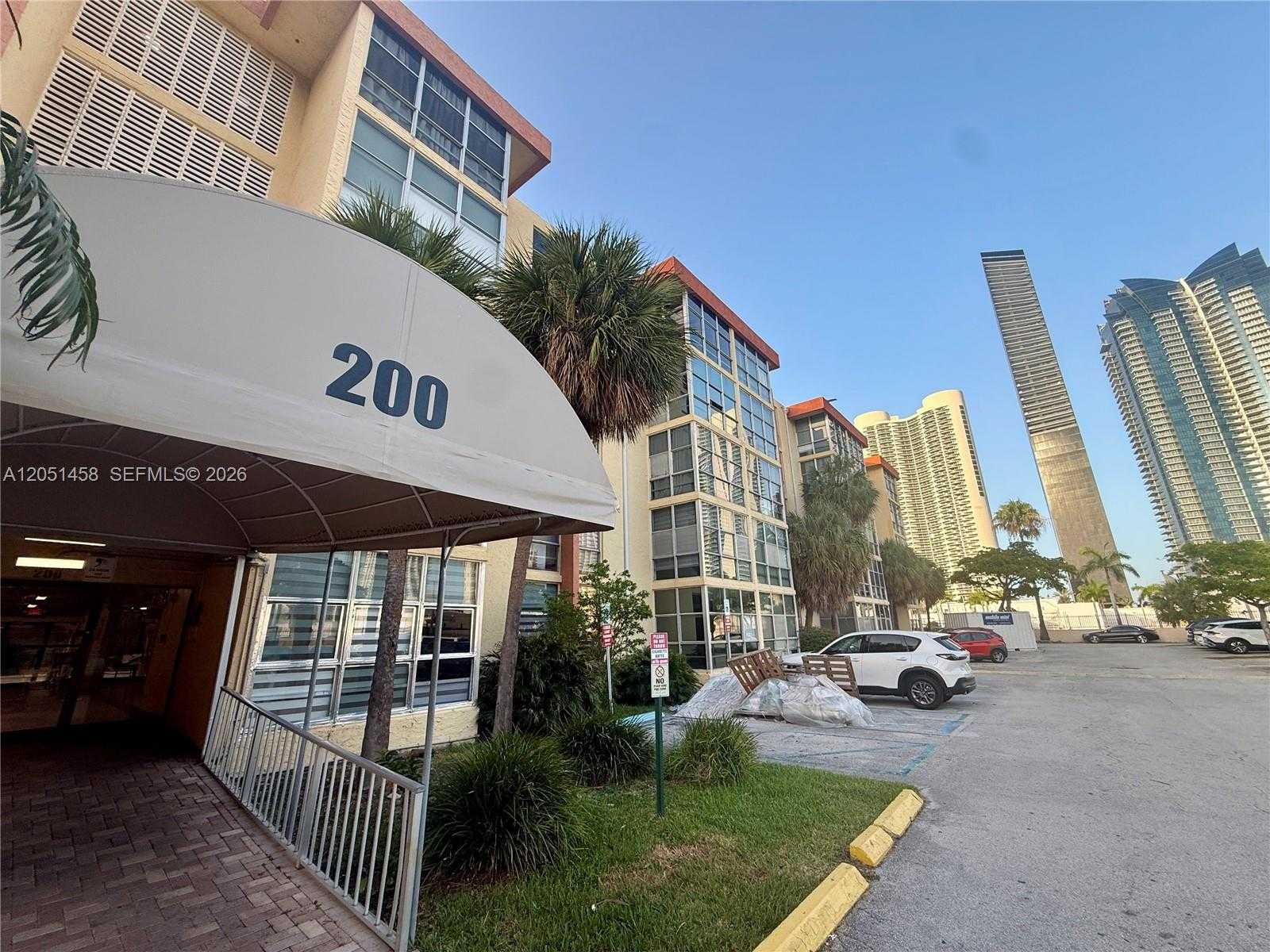 200 172nd St  APT 416 Sunny Isles Beach Florida United States, for Rent, residential,  , Phoenix Realtors LLC