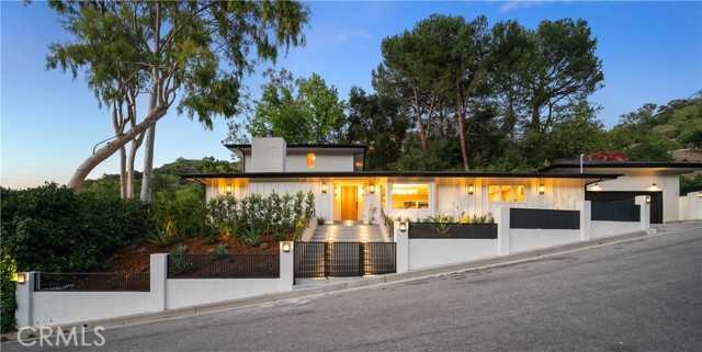 3240 Longridge Avenue Sherman Oaks California United States, for Sale, residential, Michele Davis-Avey, Berkshire Hathaway HomeServices California Properties