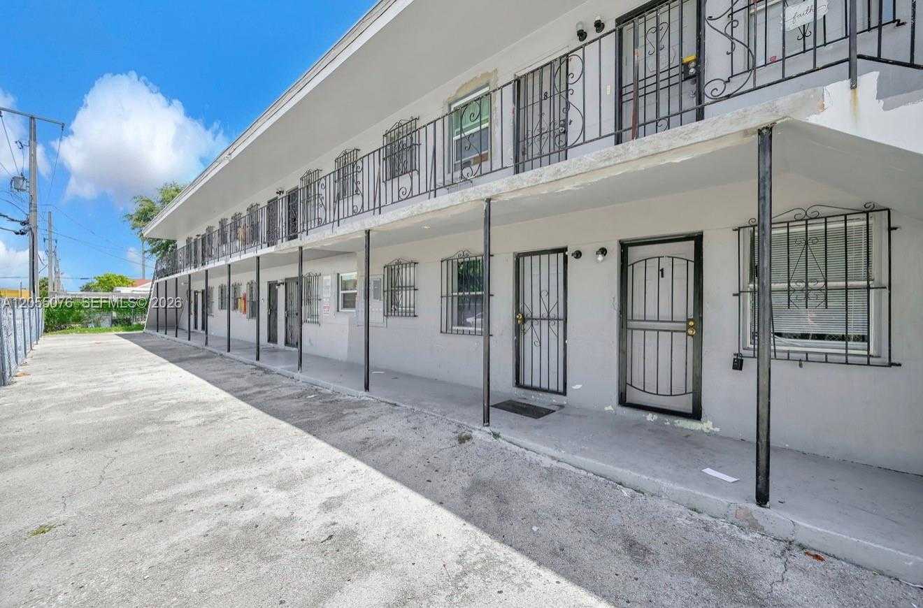 6901 NW 8th Ave Miami Florida United States, for Sale, commercial, Kimberley Gibson, InCom Commercial Example Office