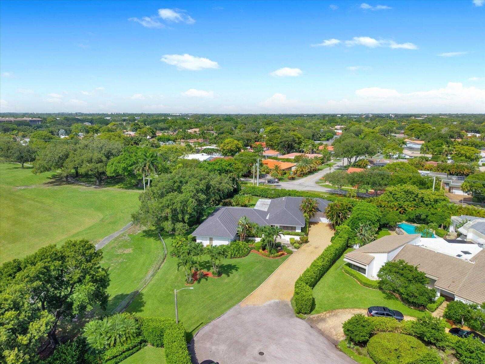 3500 N 45th Avenue Hollywood Florida United States, for Sale, residential, , InCom Real Estate - Example Office