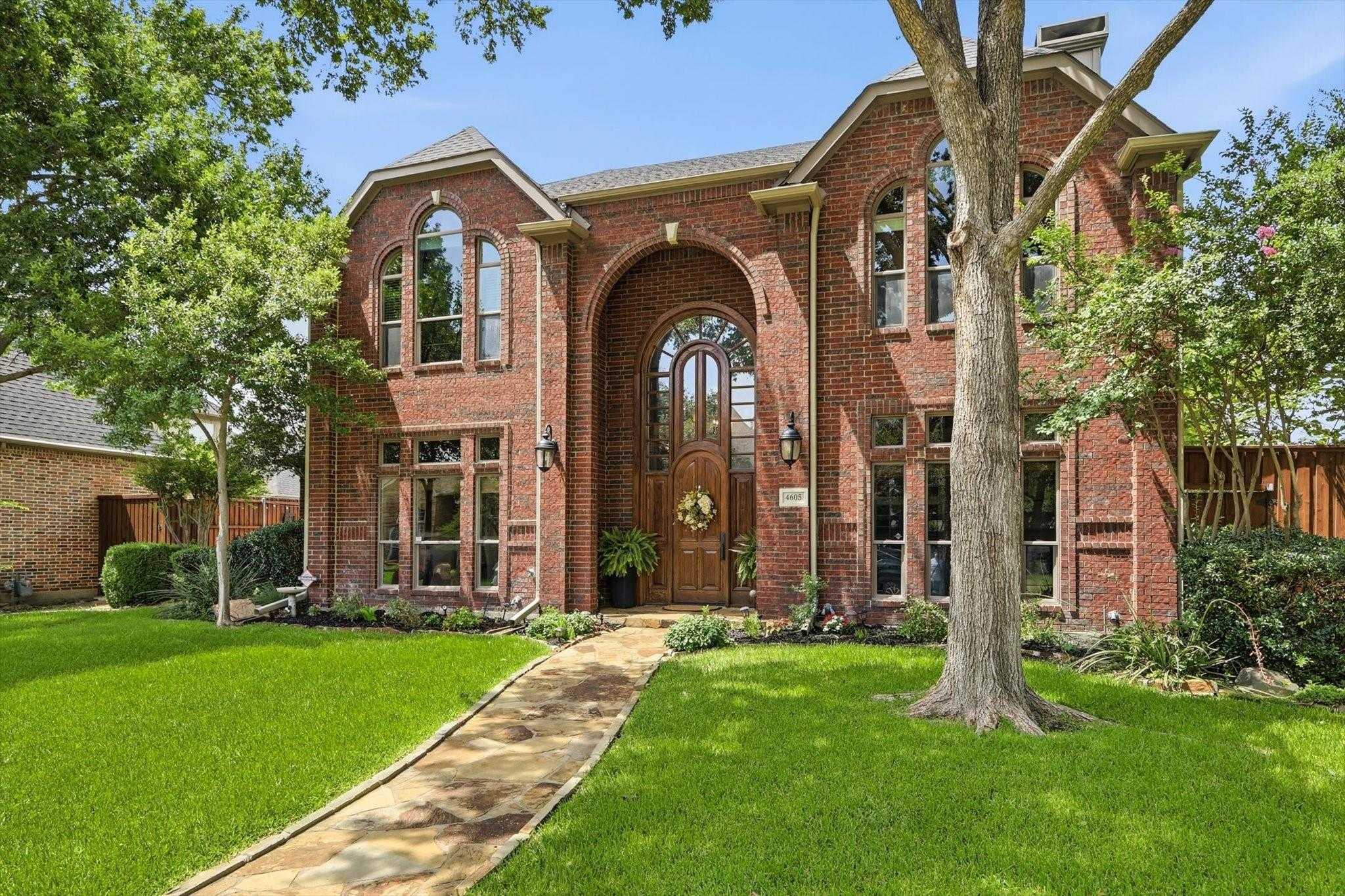 4605 Ainsley Drive Plano Texas United States, for Sale, residential, Joyce Kelly, Hummingbird Realty