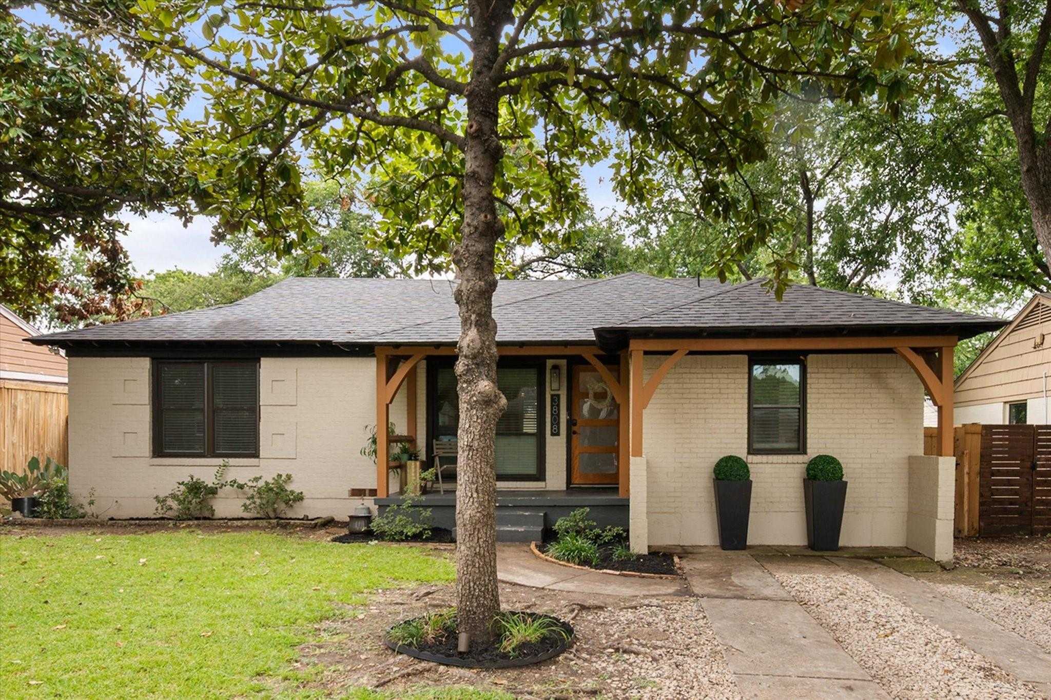 3808 Gaspar Drive Dallas Texas United States, for Sale, residential, Joyce Kelly, Hummingbird Realty