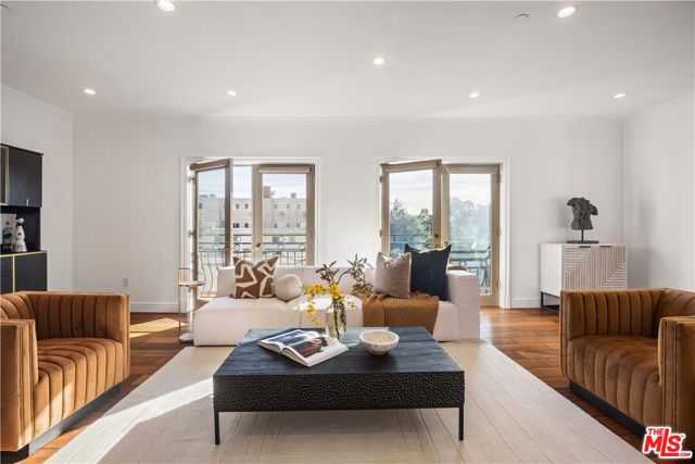 918 S Wooster Street APT 2 Los Angeles California United States, for Rent, residential,  , Castle Rock Realty