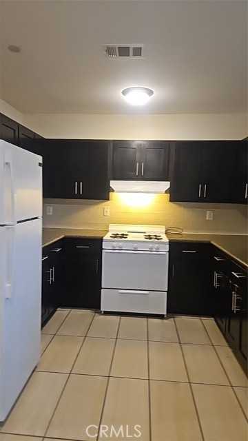 812 E 76th Los Angeles California United States, for Rent, residential,  , Castle Rock Realty