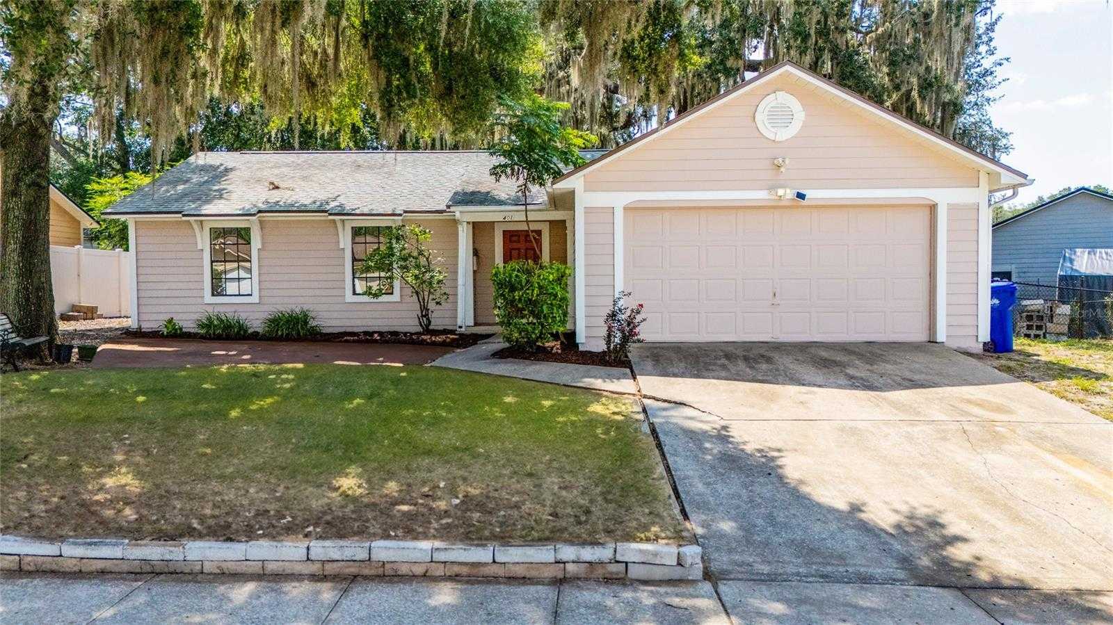 401 HAGER DRIVE Ocoee Florida United States, for Sale, residential, Zaira Mejia, Spaces & Styles Group