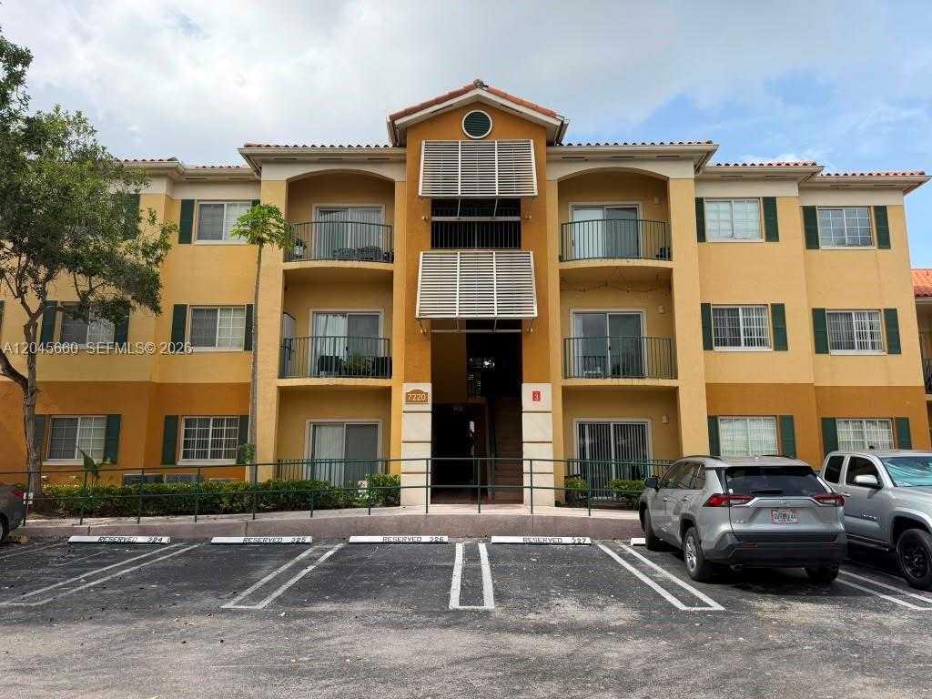 7220 NW 114th Ave  APT 105 Doral Florida United States, for Rent, residential, Roberto Villasmil, Interinvestments Realty, Inc.