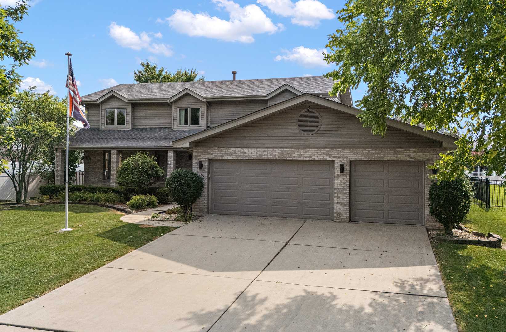 1028 Kylemore Court Lockport Illinois United States, for Sale, residential,  , Alpha 7 Realty