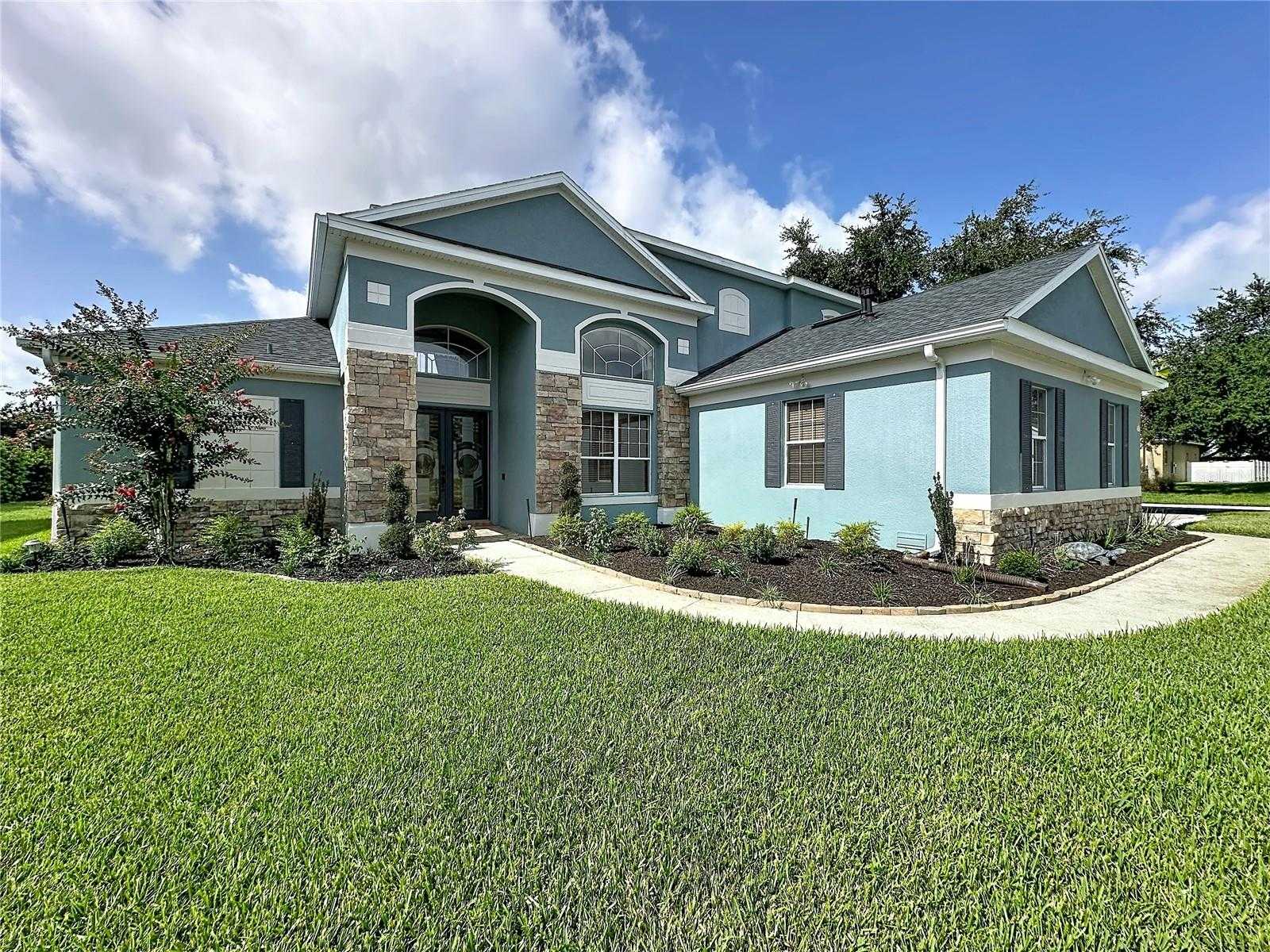 2705 KNIGHTSBRIDGE ROAD Clermont Florida United States, for Sale, residential, Zaira Mejia, Spaces & Styles Group