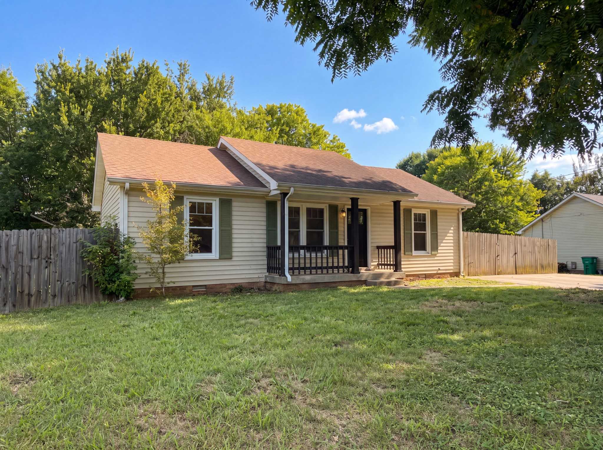 225 Tobacco Rd Clarksville Tennessee United States, for Sale, residential, Adam Hanes, LPT Realty