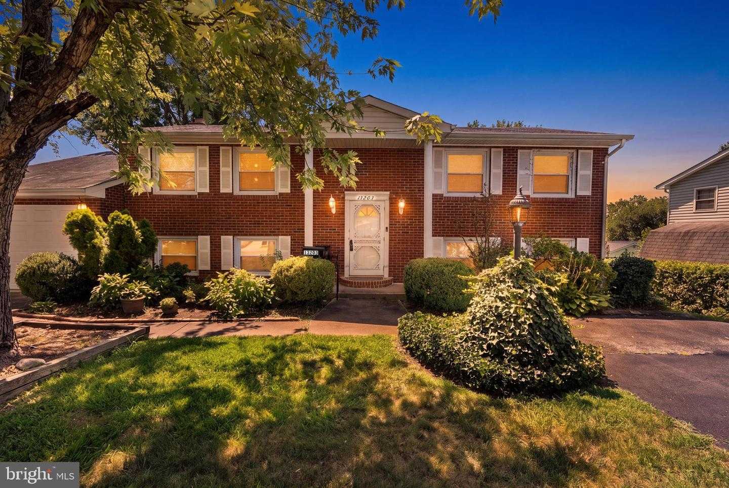 13203 HILLENDALE DRIVE Woodbridge Virginia United States, for Sale, residential,  , The Holly Group