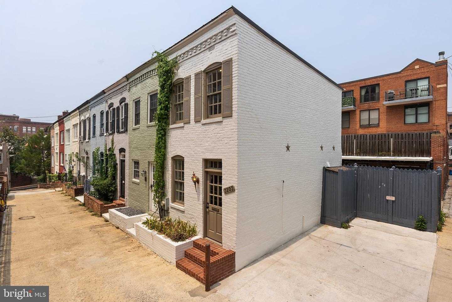 3203 CHERRY HILL LANE Washington District Of Columbia United States, for Sale, residential, Edward Giles, Georgetown Realty Group