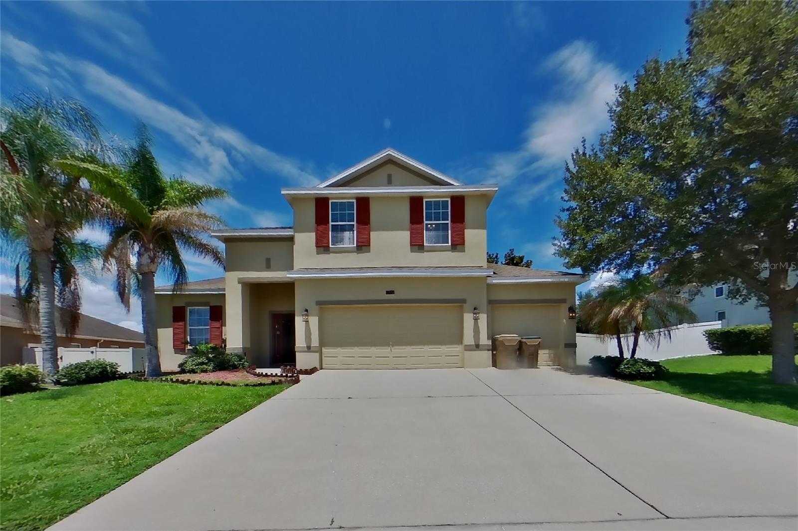 12552 HAMMOCK POINTE CIRCLE Clermont Florida United States, for Sale, residential, Zaira Mejia, Spaces & Styles Group
