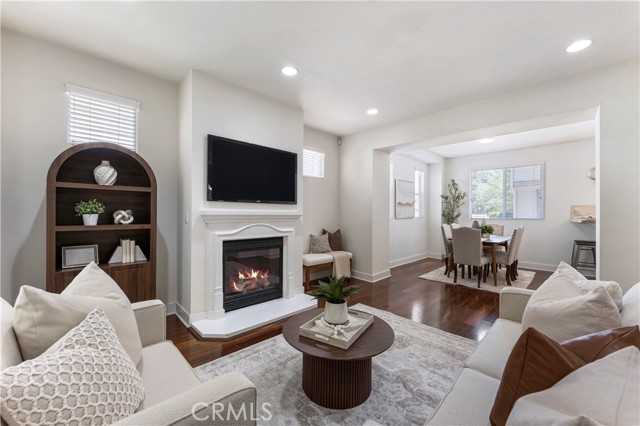 6300 Honolulu  APT 207 La Crescenta California United States, for Sale, residential, Seta Rostomian, Berkshire Hathaway HomeService Crest Real Estate