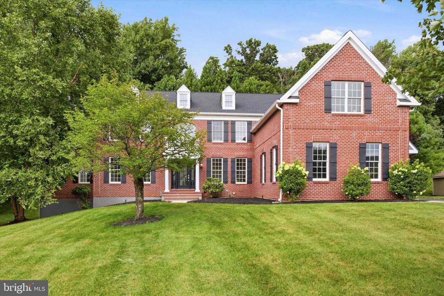 1659 LINDA DRIVE West Chester Pennsylvania United States, for Sale, residential,  , Swayne Real Estate Group