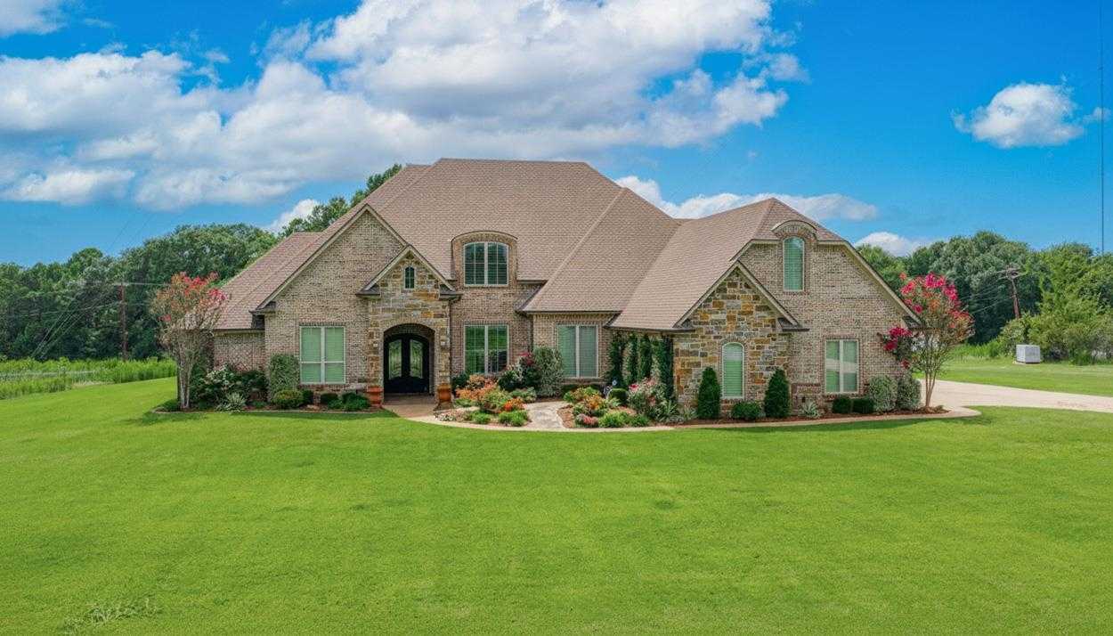 200 Weldon Ln Longview Texas United States, for Sale, residential,  , Drake Chapman Real Estate, Brokerage