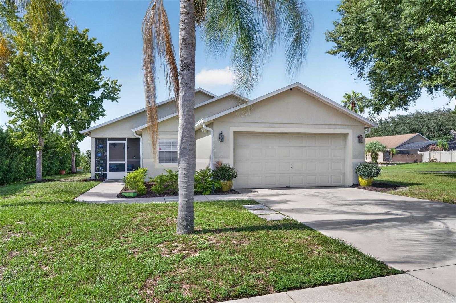 1390 WILLOW CREST DRIVE Clermont Florida United States, for Sale, residential, Zaira Mejia, Spaces & Styles Group