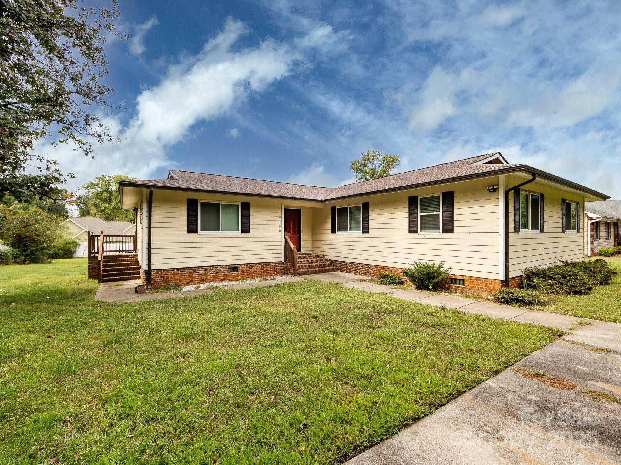 7109 Bisaner Street Charlotte North Carolina United States, for Sale, residential, Kristen Haynes, New Home Buyers Brokers / Realty Pros