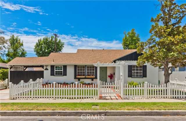 5429 Columbus Avenue Sherman Oaks California United States, for Sale, residential, Michele Davis-Avey, Berkshire Hathaway HomeServices California Properties