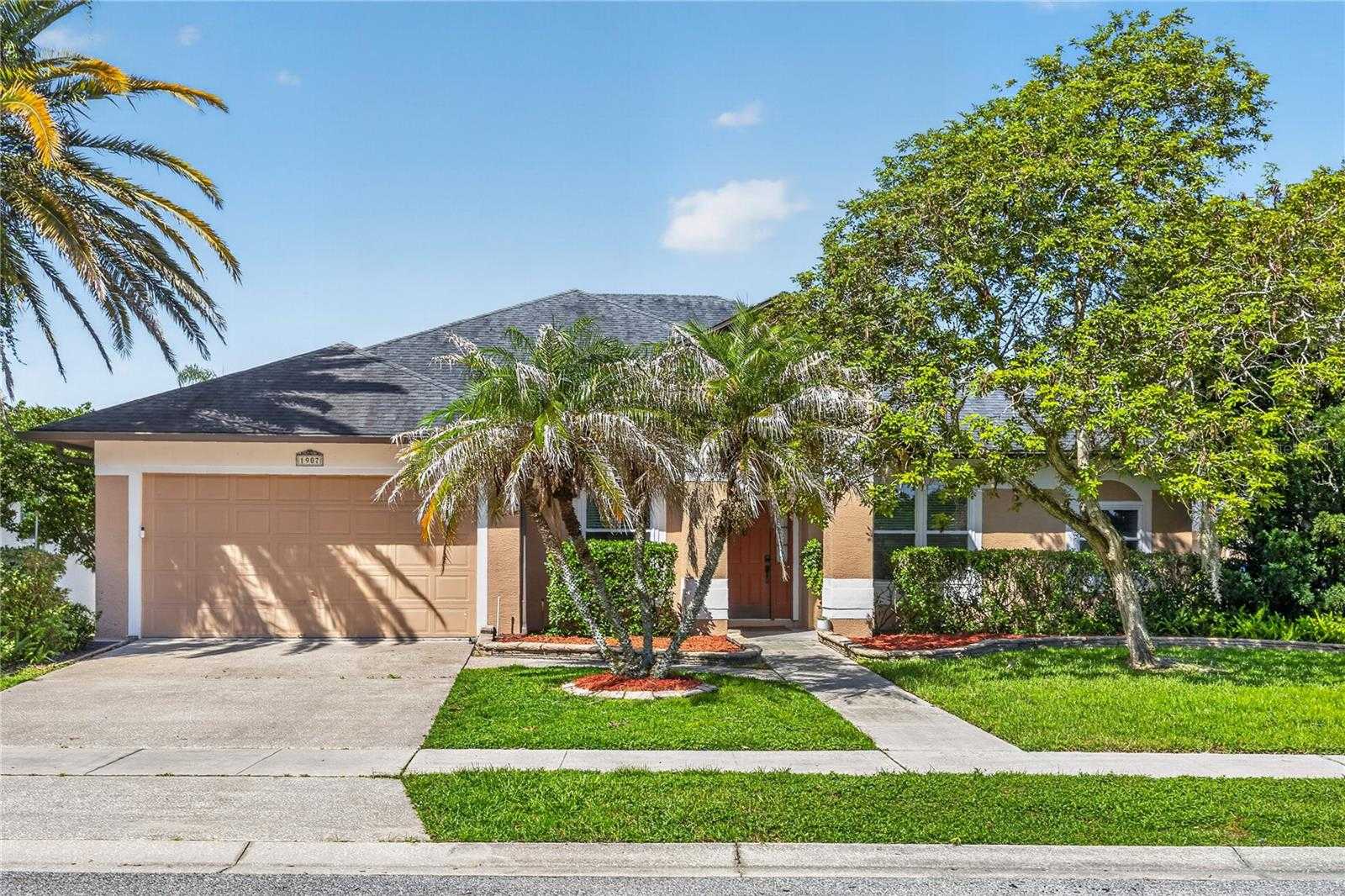 1907 WESTBOURNE DRIVE Oviedo Florida United States, for Sale, residential, Fritz Wardlow, HomeSmart
