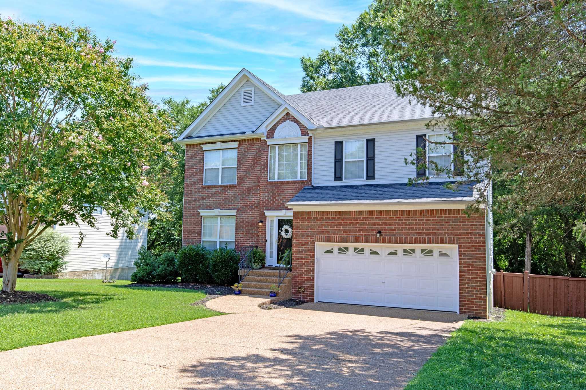189 E Harbor Hendersonville Tennessee United States, for Sale, residential, Adam Hanes, LPT Realty