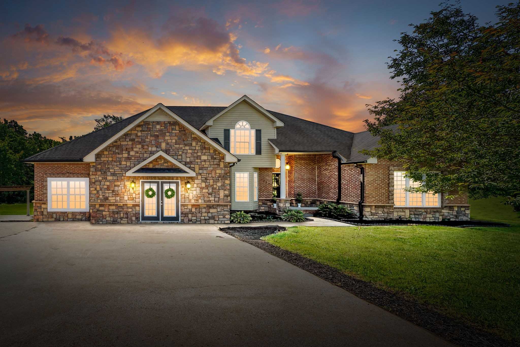 1365 Norman Lane Clarksville Tennessee United States, for Sale, residential, Sandra Hester, Keystone Realty and Management