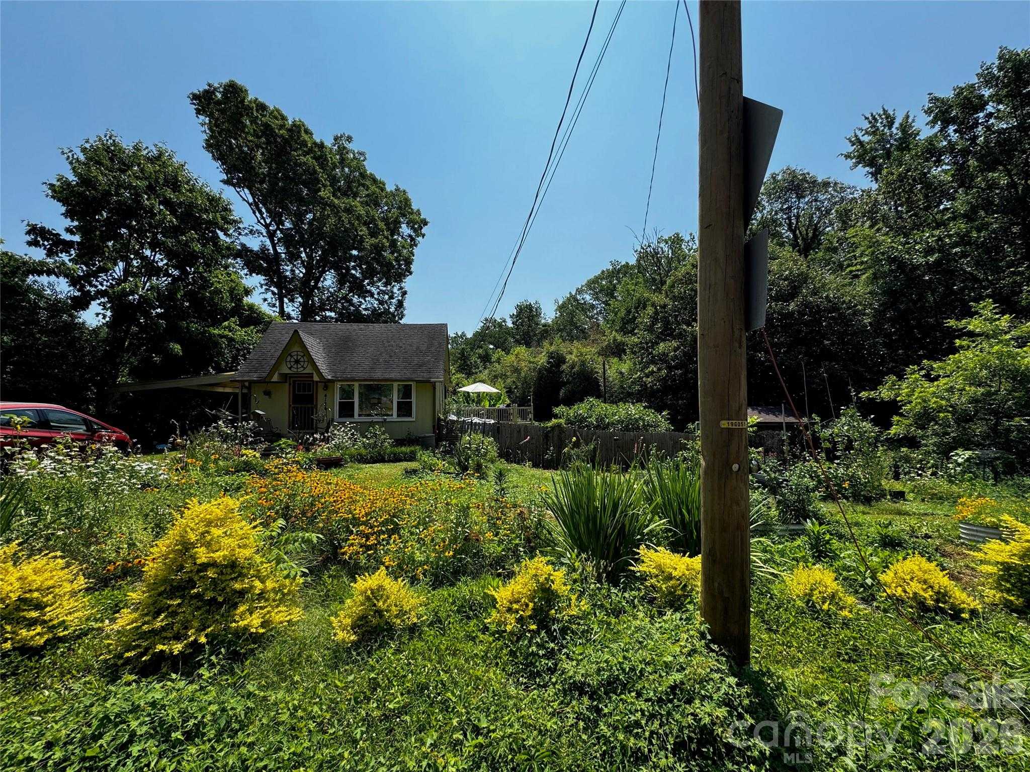 4124 Oakwood Road Charlotte North Carolina United States, for Sale, commercial, Kristen Haynes, New Home Buyers Brokers / Realty Pros