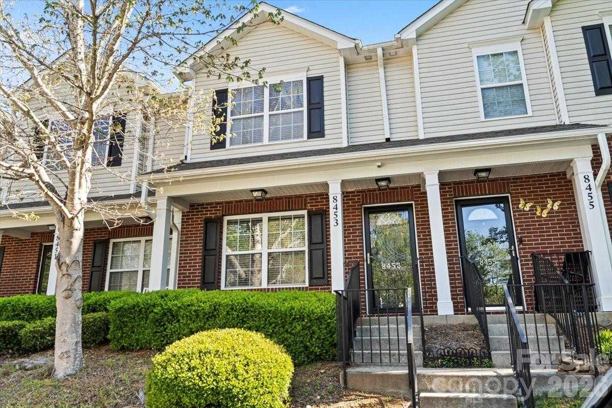 8453 Big Creek Court Charlotte North Carolina United States, for Sale, residential, Kristen Haynes, New Home Buyers Brokers / Realty Pros