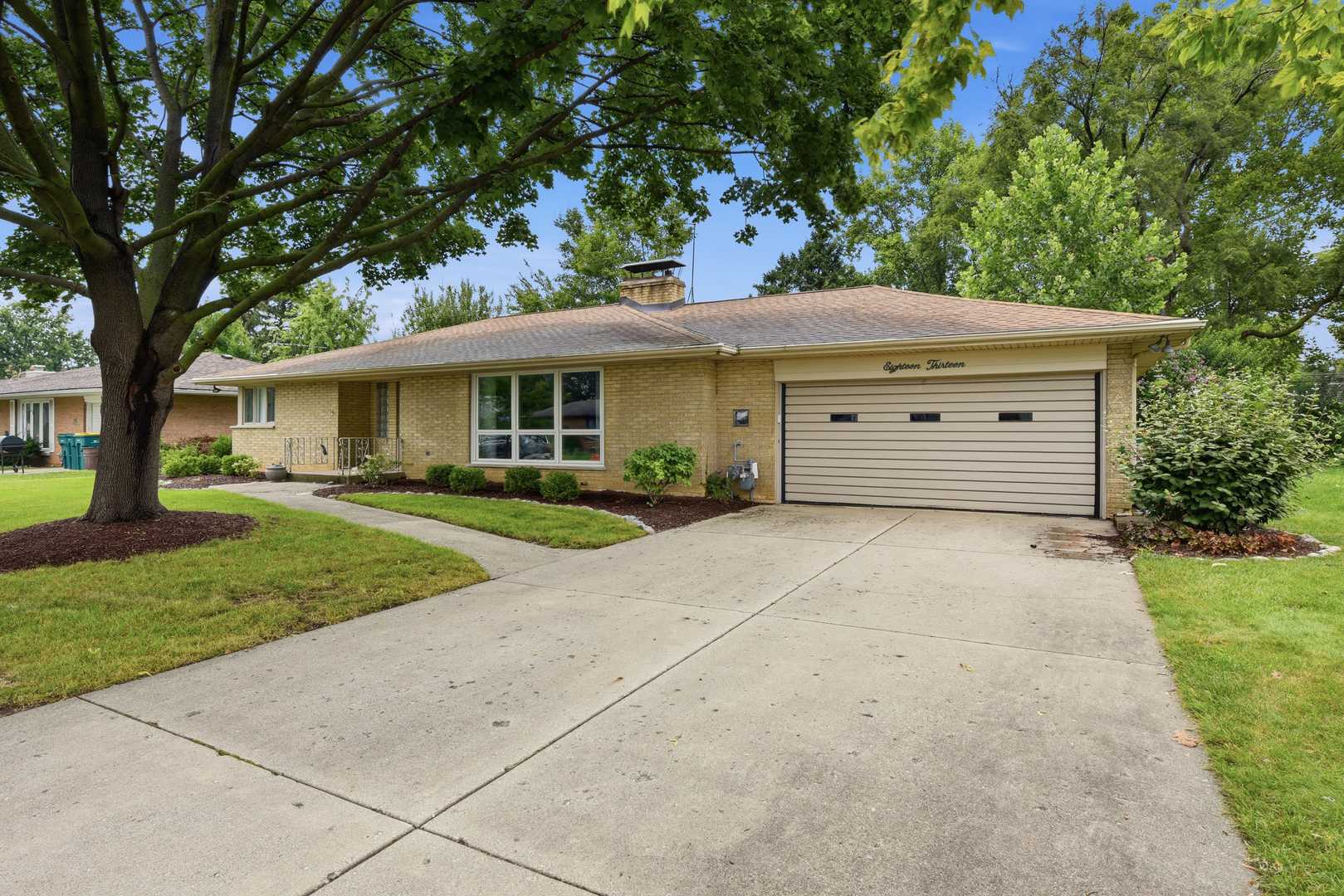 1813 West Acres Road Joliet Illinois United States, for Sale, residential,  , Alpha 7 Realty
