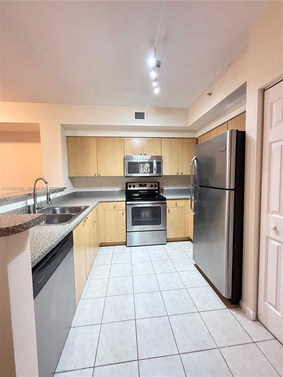7940 N Nob Hill Rd  APT 204 Tamarac Florida United States, for Sale, residential,  , Phoenix Realtors LLC