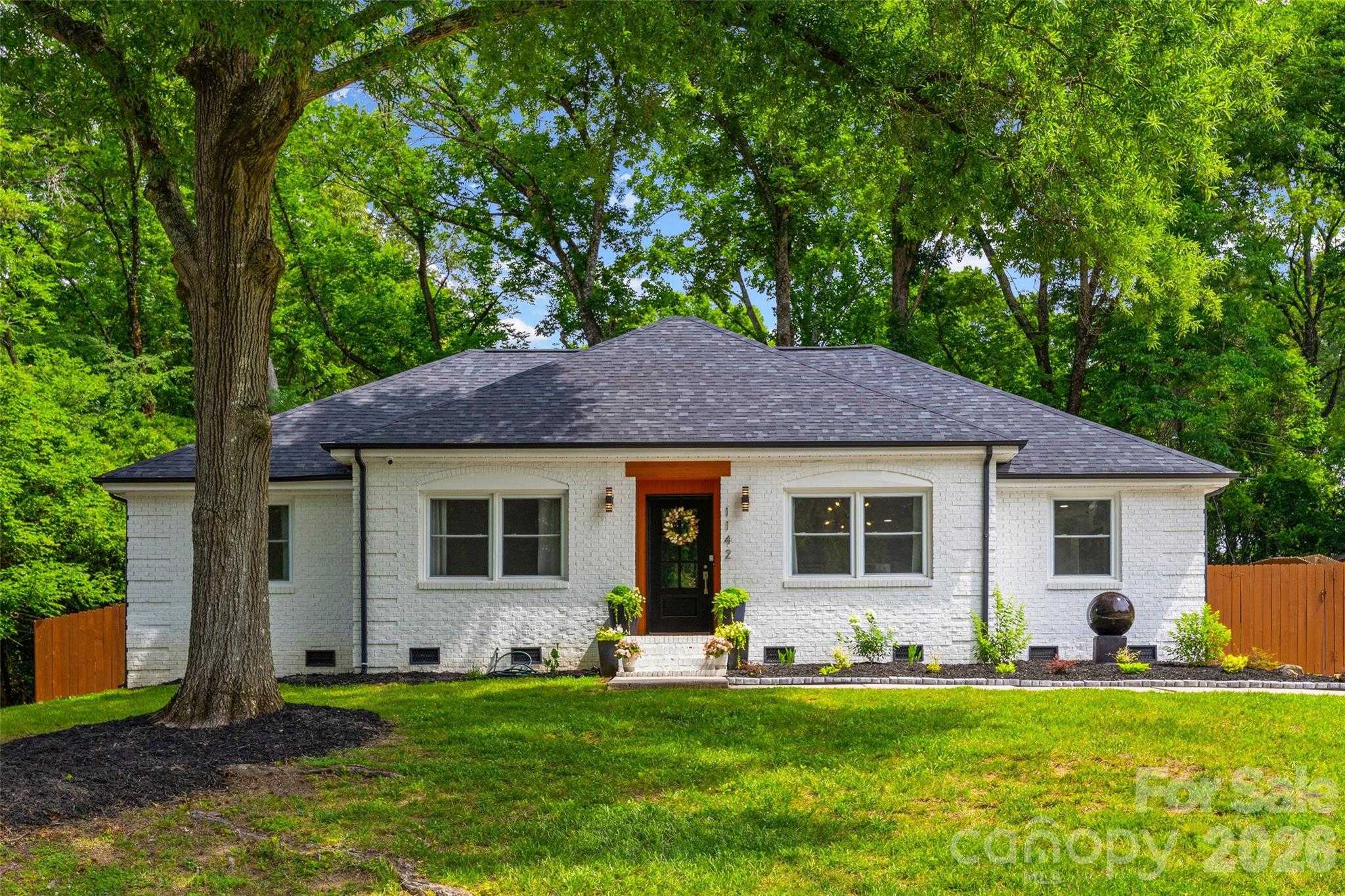 1142 Fox Run Drive Charlotte North Carolina United States, for Sale, residential, Kristen Haynes, New Home Buyers Brokers / Realty Pros