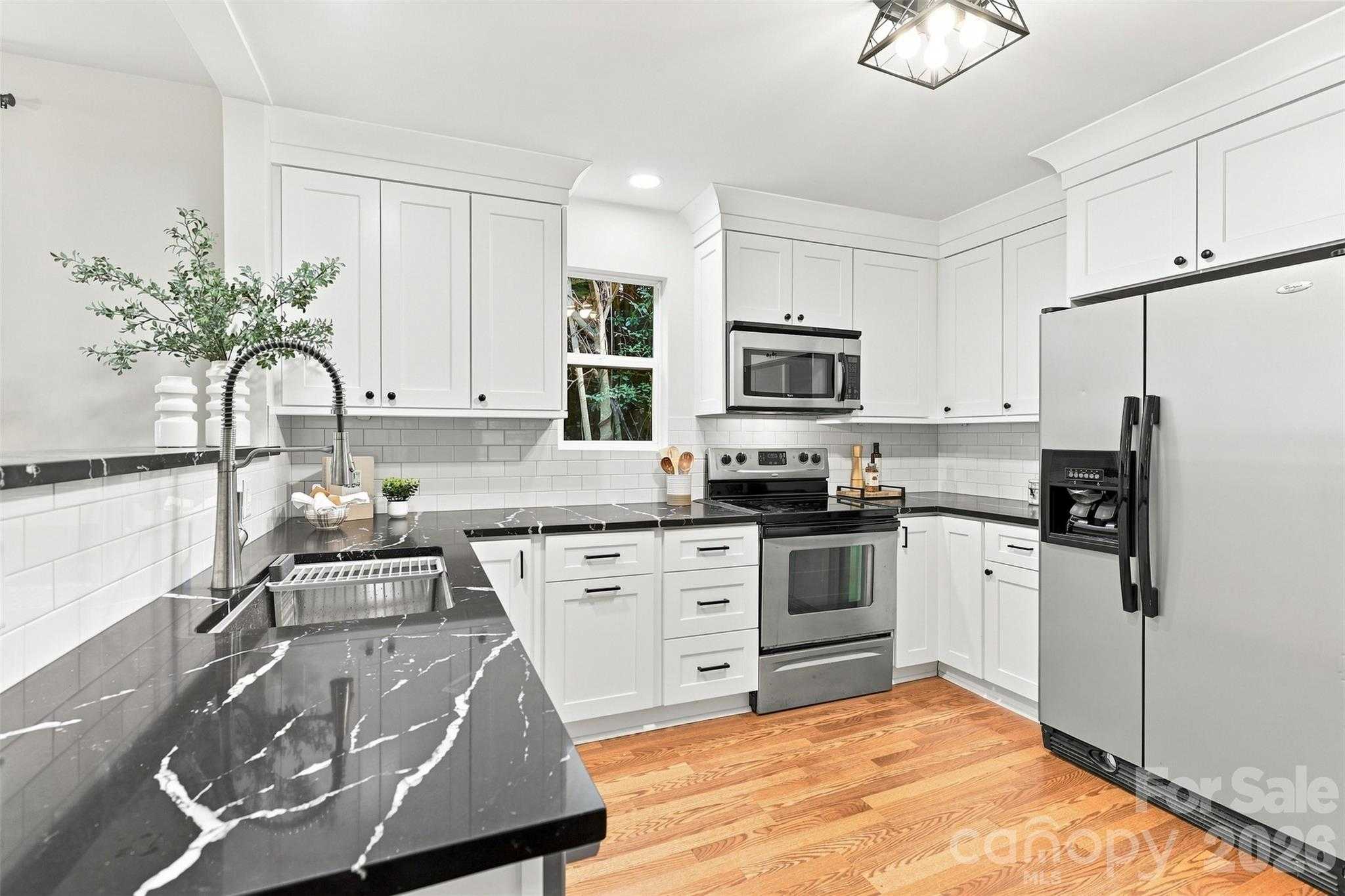 1815 Arnold Drive Charlotte North Carolina United States, for Sale, residential, Kristen Haynes, New Home Buyers Brokers / Realty Pros