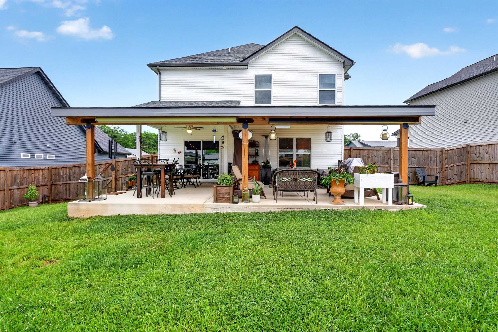 2422 Bucklin Dr Clarksville Tennessee United States, for Sale, residential, Adam  Hanes, LPT Realty
