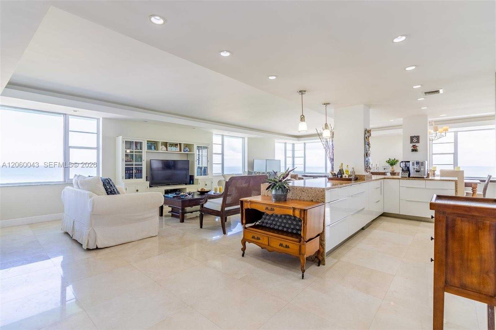 5255 Collins Ave  APT 11E Miami Beach Florida United States, for Sale, residential, Anna Wilson, Incom Demo New Office