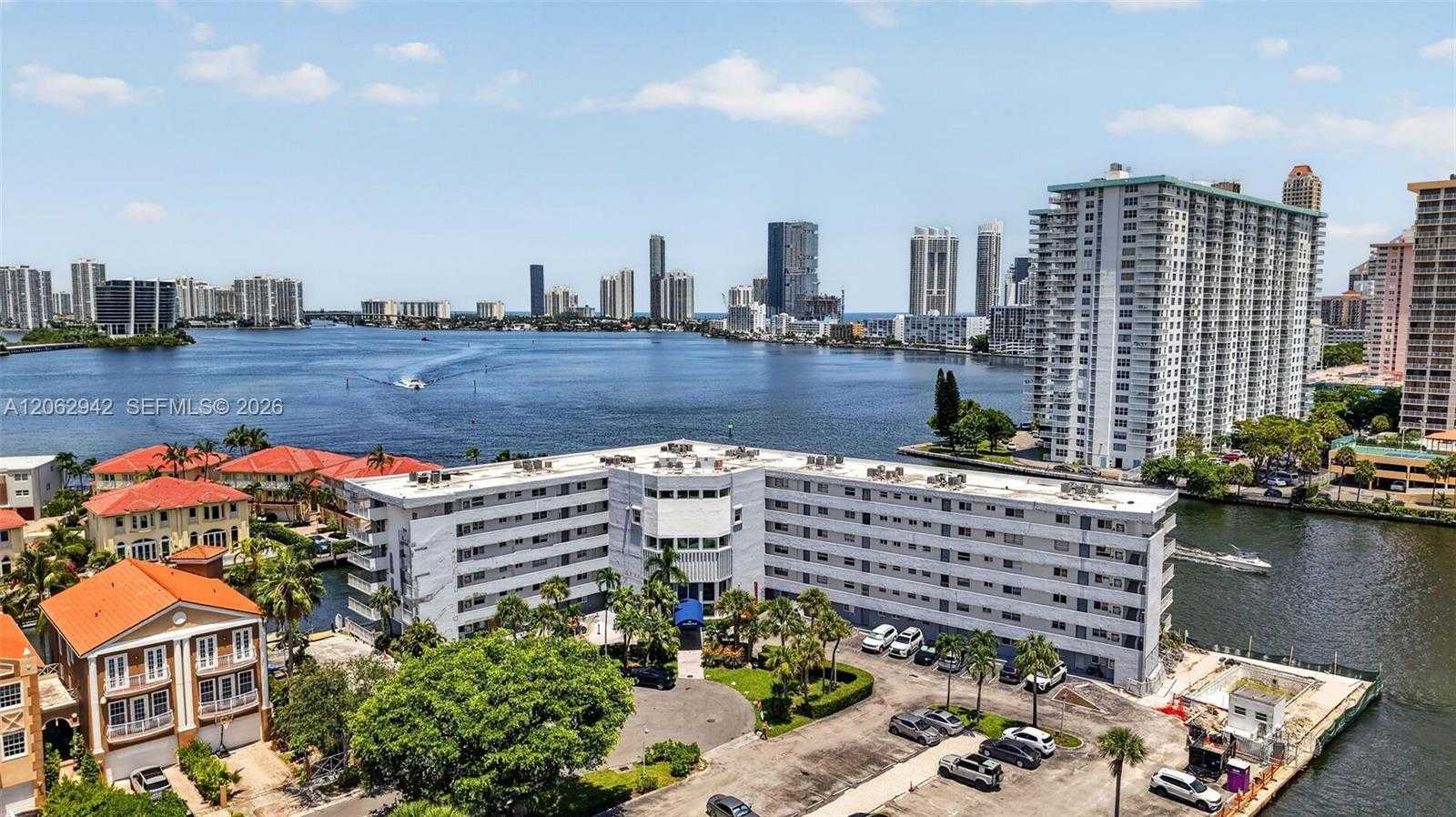 4000 NE 170th St  APT 606 North Miami Beach Florida United States, for Rent, residential,  , Phoenix Realtors LLC