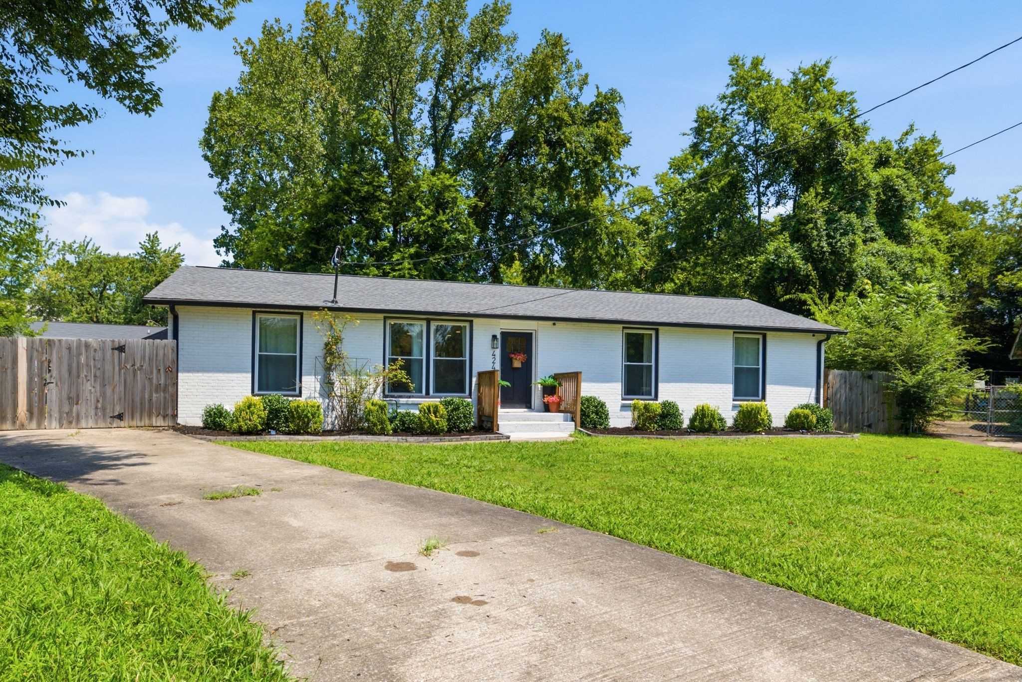 424 Kingview Ct Nashville Tennessee United States, for Sale, residential, Adam Hanes, LPT Realty