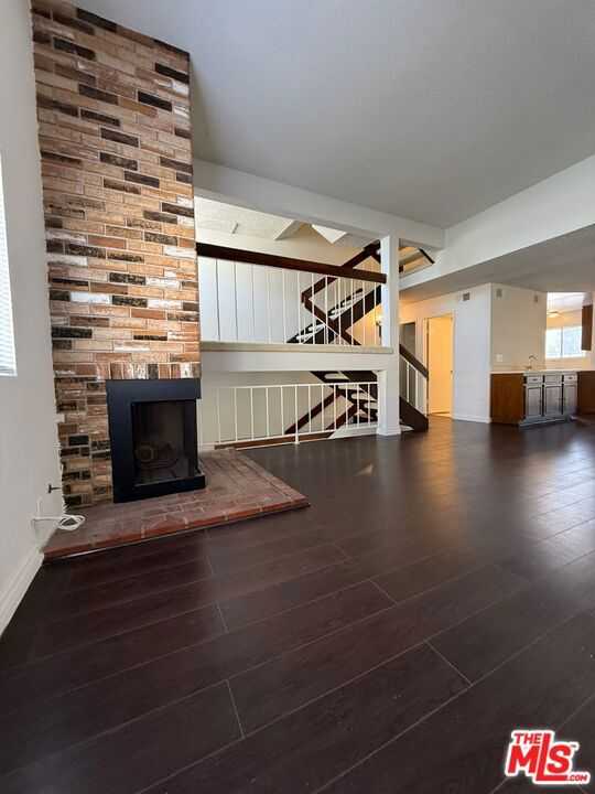 2809 Montrose Avenue APT 10 La Crescenta California United States, for Rent, residential, Seta Rostomian, Berkshire Hathaway HomeService Crest Real Estate
