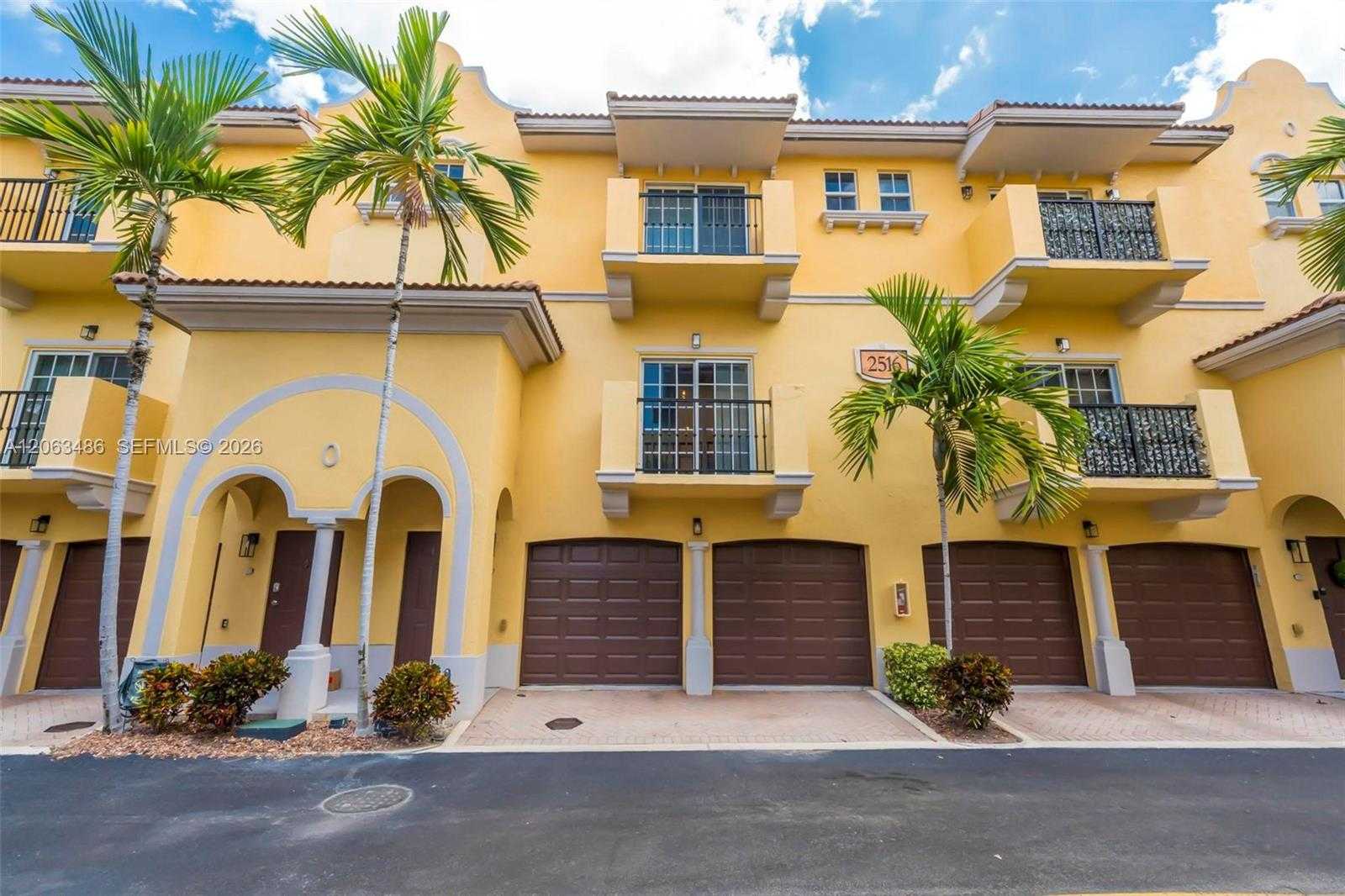 2516 SW 14th Ave  APT 403 Fort Lauderdale Florida United States, for Sale, residential,  , Phoenix Realtors LLC