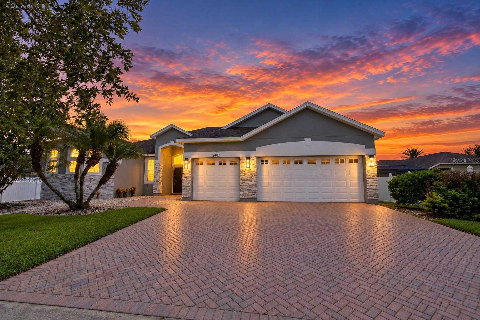 2407 FOLIAGE OAK TERRACE Oviedo Florida United States, for Sale, residential, Fritz Wardlow, HomeSmart
