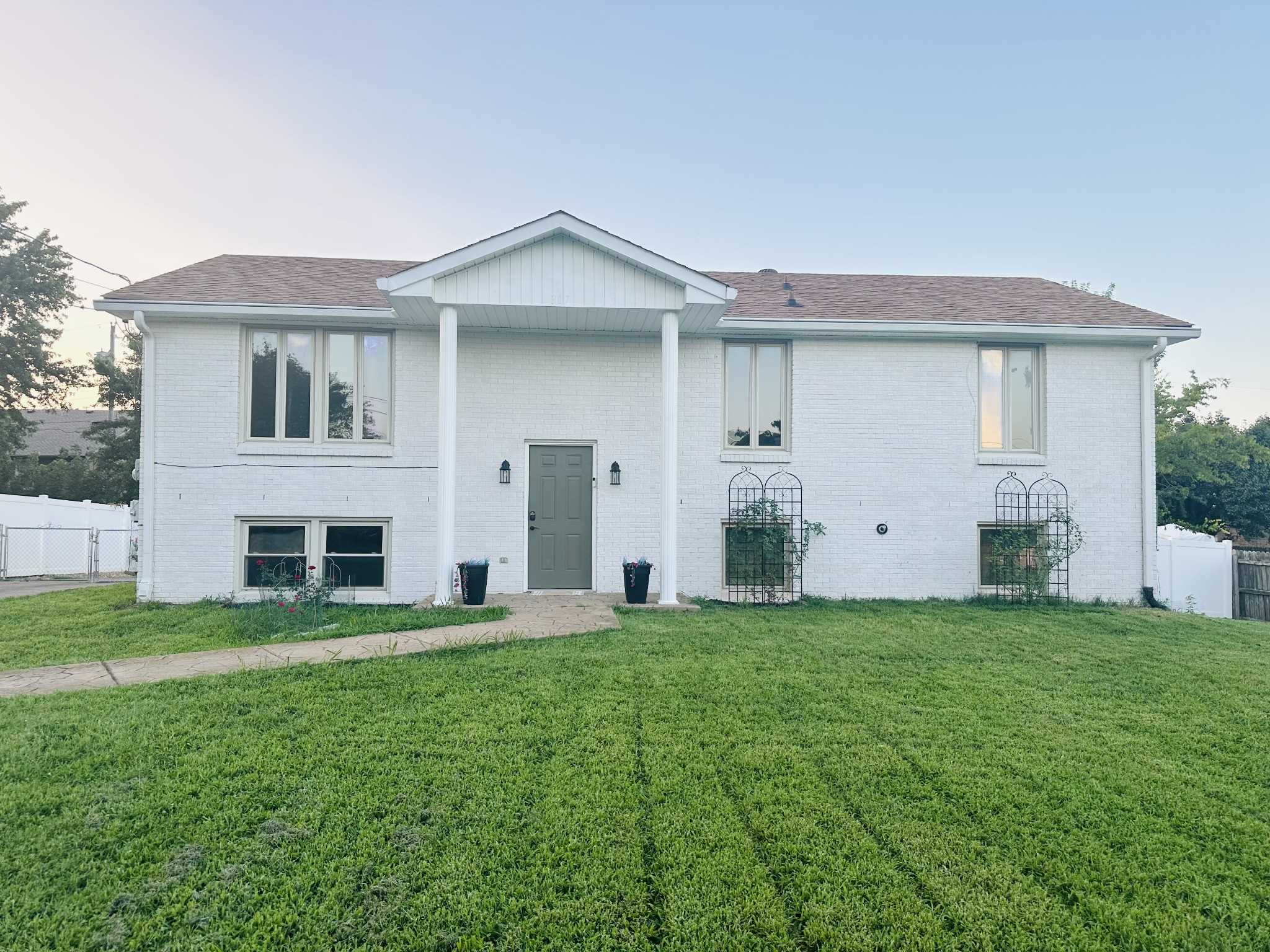 307 Bancroft Dr Clarksville Tennessee United States, for Rent, residential, Rebekah  Sprabary, Sweet Home Realty & Property Management