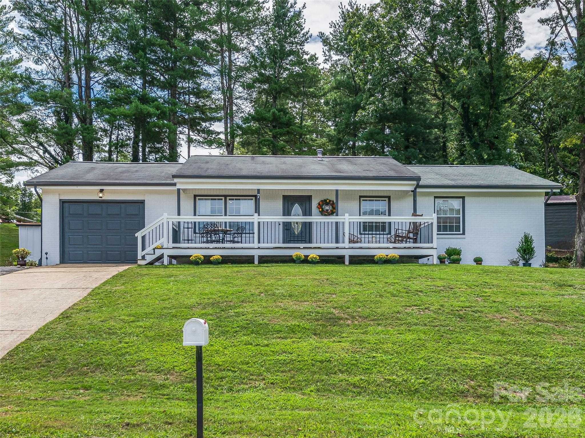 7 Southwicke Drive Arden North Carolina United States, for Sale, residential, Toby Davis, RE/MAX RESULTS REALTY