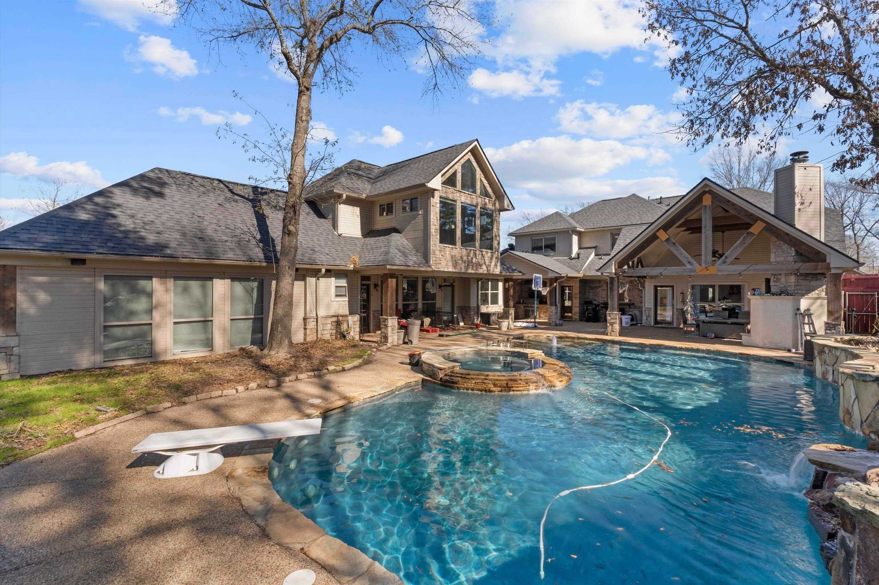 3815 Holly Ridge Longview Texas United States, for Sale, residential,  , Drake Chapman Real Estate, Brokerage