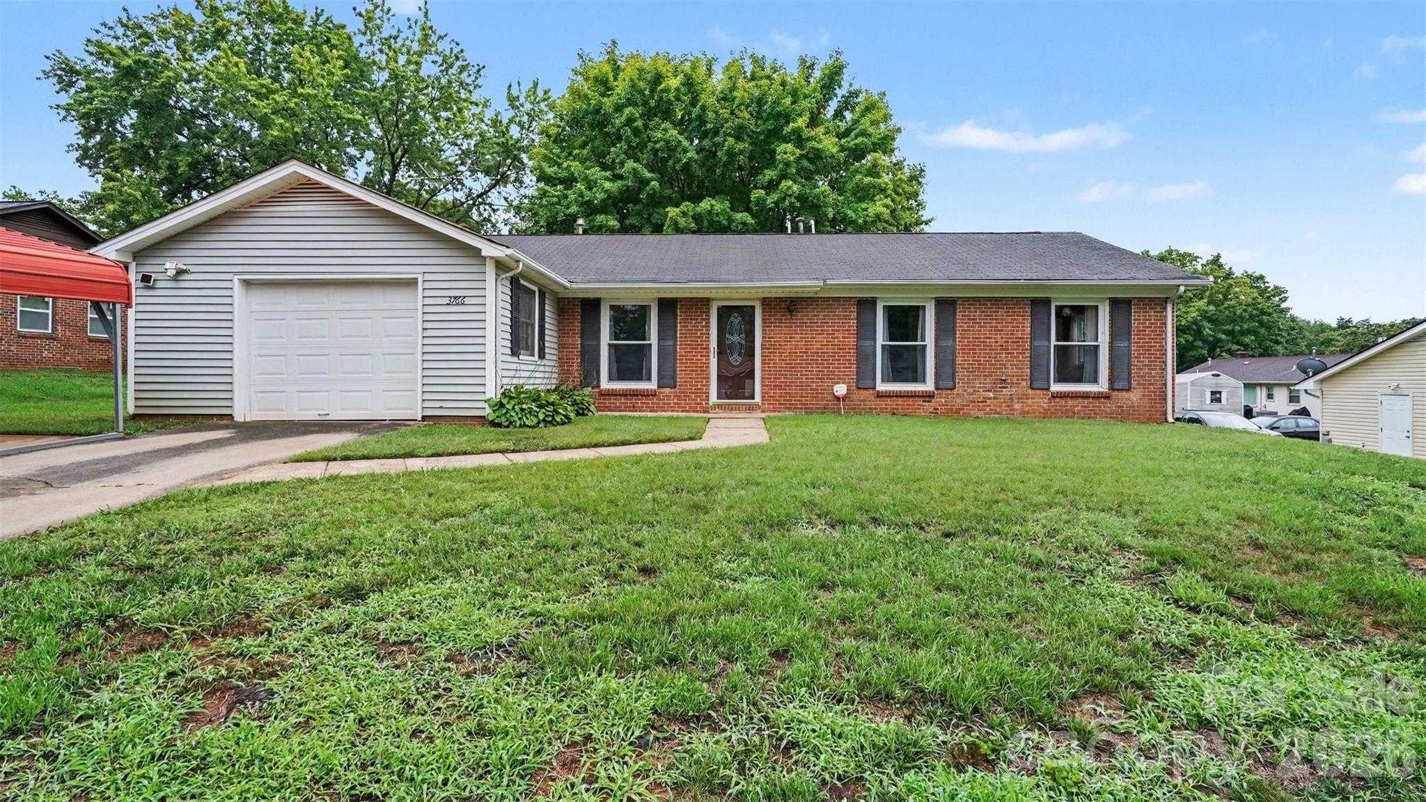 3766 Danube Drive Winston Salem North Carolina United States, Sale Pending, residential,  , The Headley Group Realty