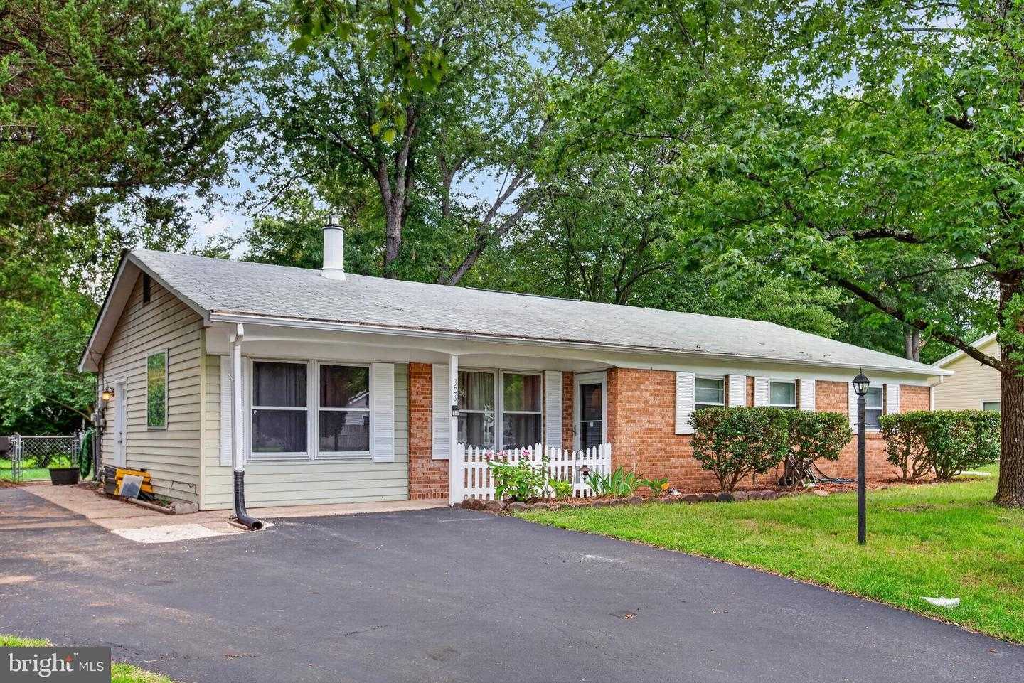 306 TOMPKINS LANE Waldorf Maryland United States, for Sale, residential,  , Realty World Team One Properties