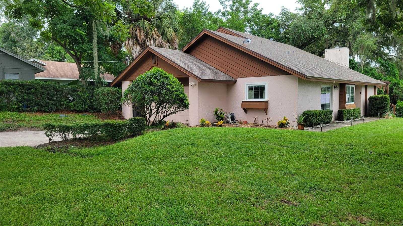 725 LAKE AVENUE Altamonte Springs Florida United States, for Sale, residential, Zaira Mejia, Spaces & Styles Group