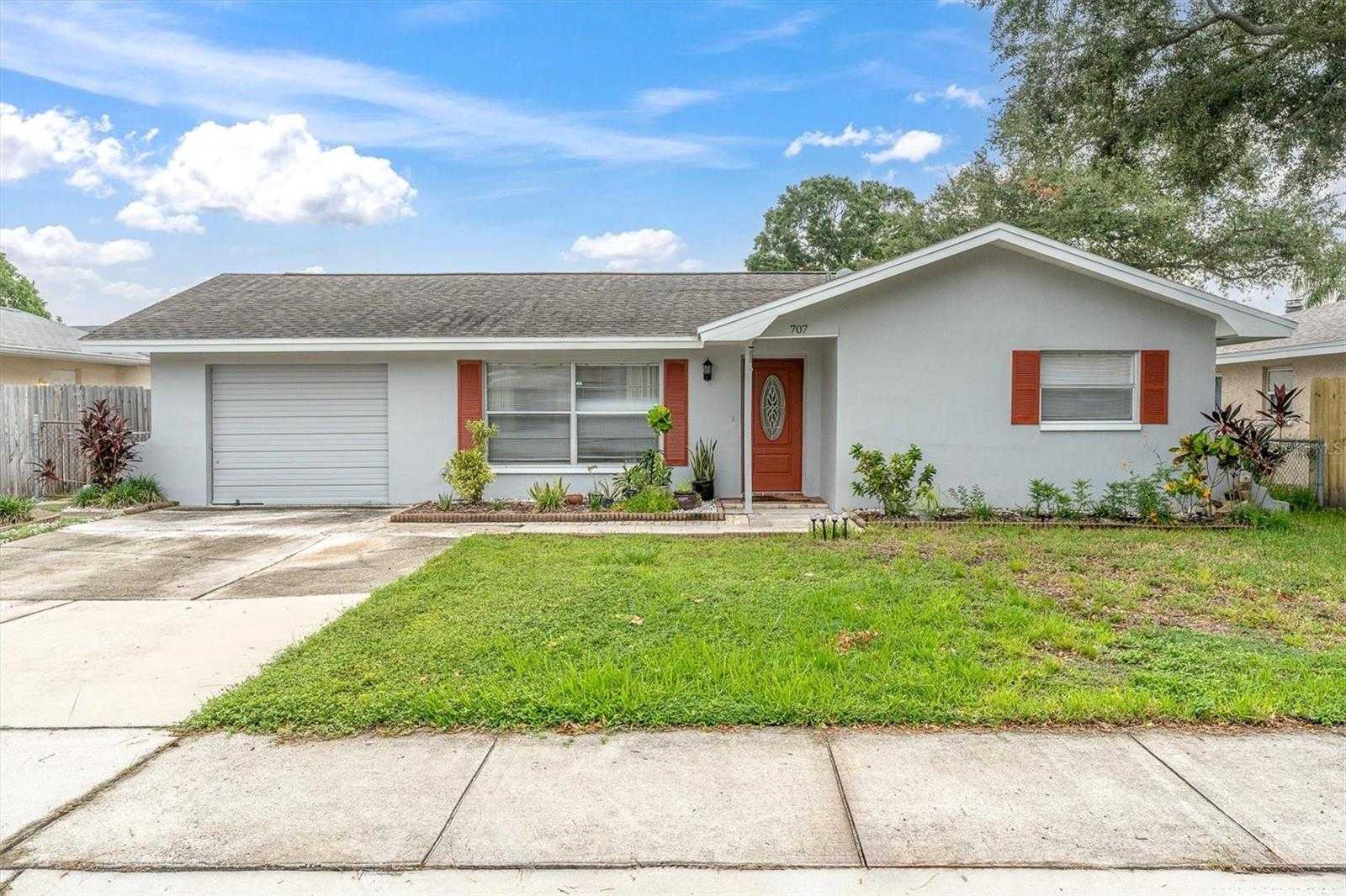 707 LEMONWOOD DRIVE Oldsmar Florida United States, for Sale, residential, Tony Quevedo , Kokopelli Real Estate