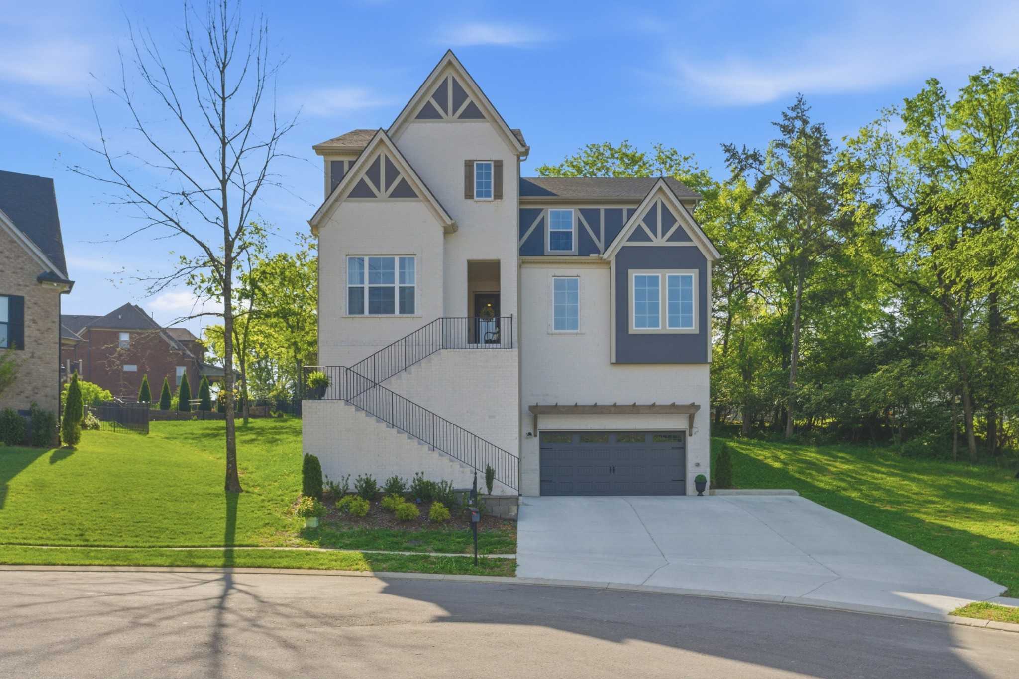 383 Arrow Ct Hendersonville Tennessee United States, for Sale, residential, Adam Hanes, LPT Realty