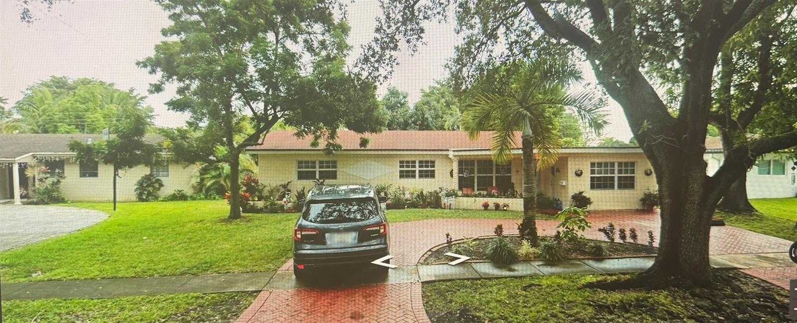 5620 Monroe Street Hollywood Florida United States, for Sale, residential, Ronald Wilson, Incom Demo New Office