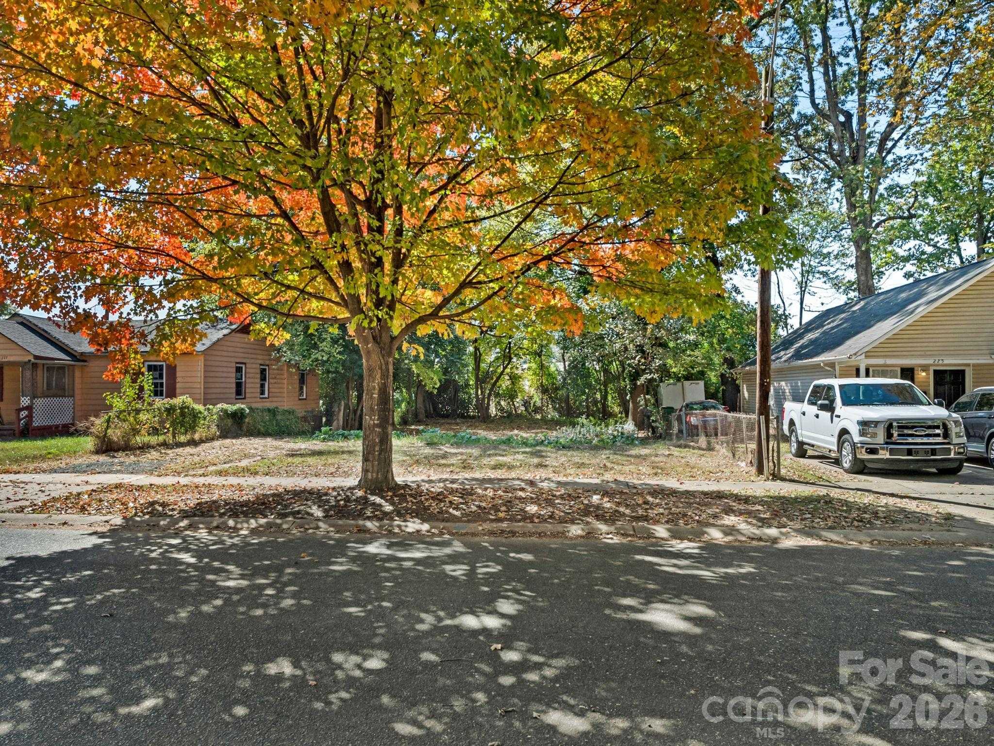 221 Plymouth Avenue Charlotte North Carolina United States, for Sale, commercial, Kristen Haynes, New Home Buyers Brokers / Realty Pros
